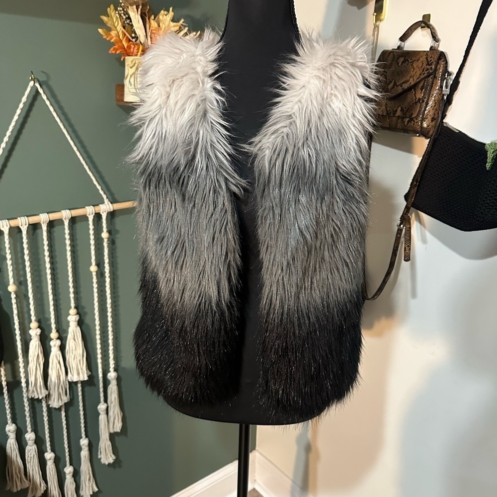 H&M Faux Fur Vest in Gray and Black (see description for sizing)